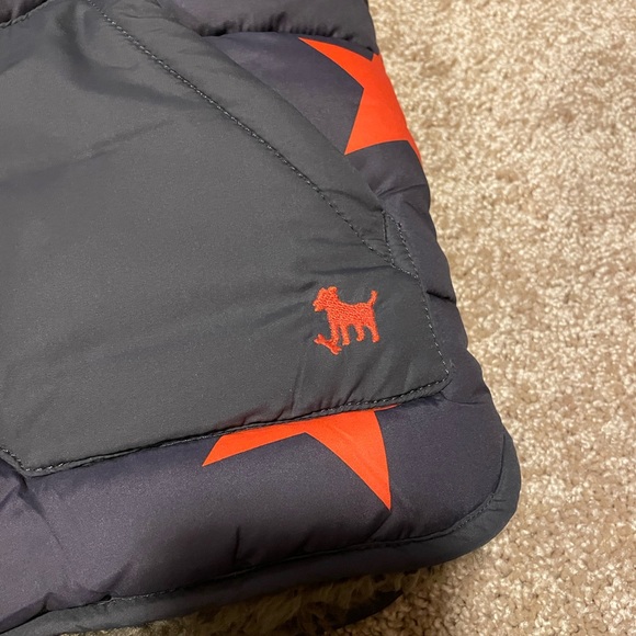 Adorable Boden orange-ish red and navy star Sherpa vest. - Picture 3 of 6